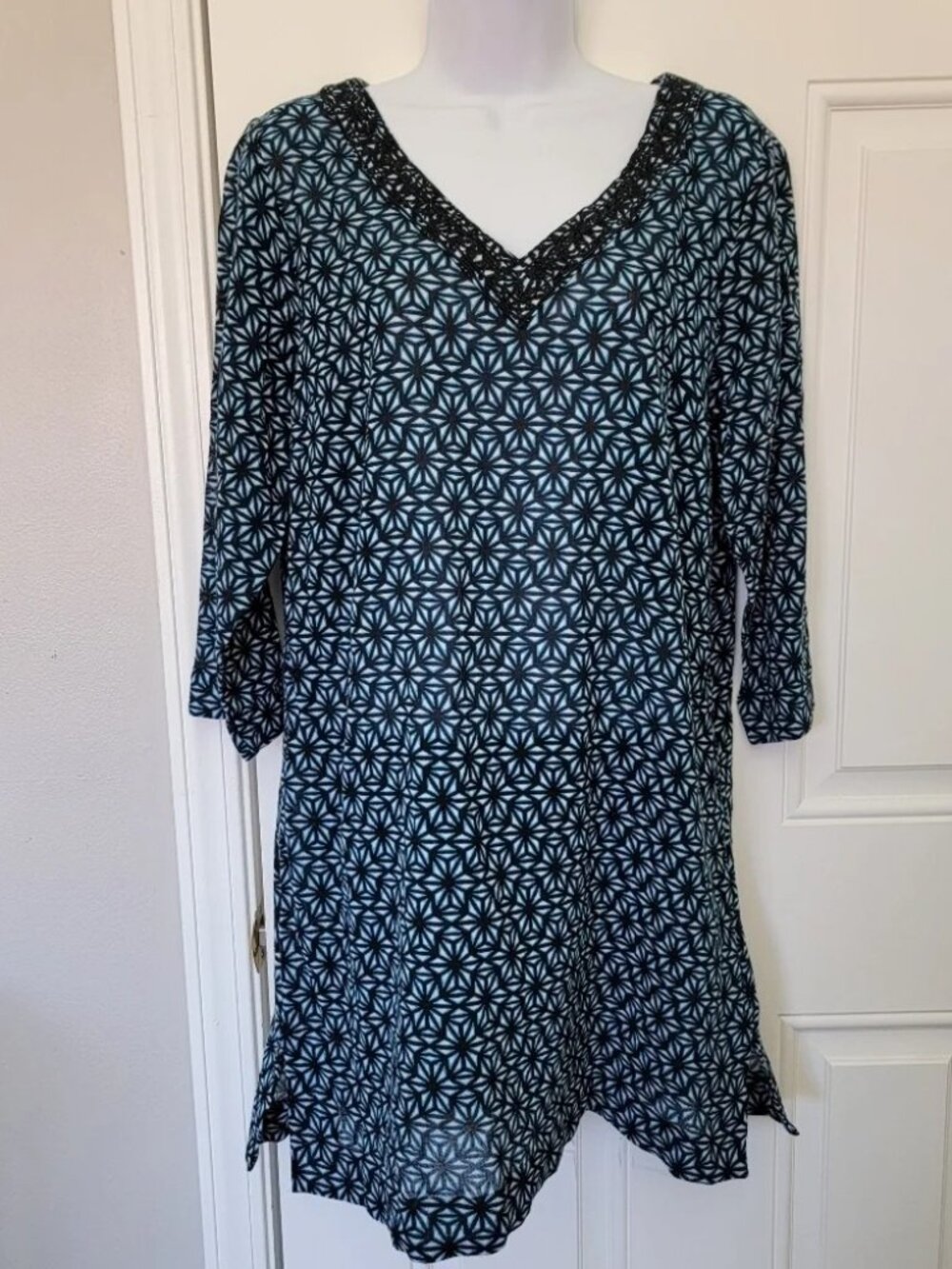 Lands End Embroidered V-Neck 3/4 Sleeve Semi Sheer Dress Cover-up Blue/Black S